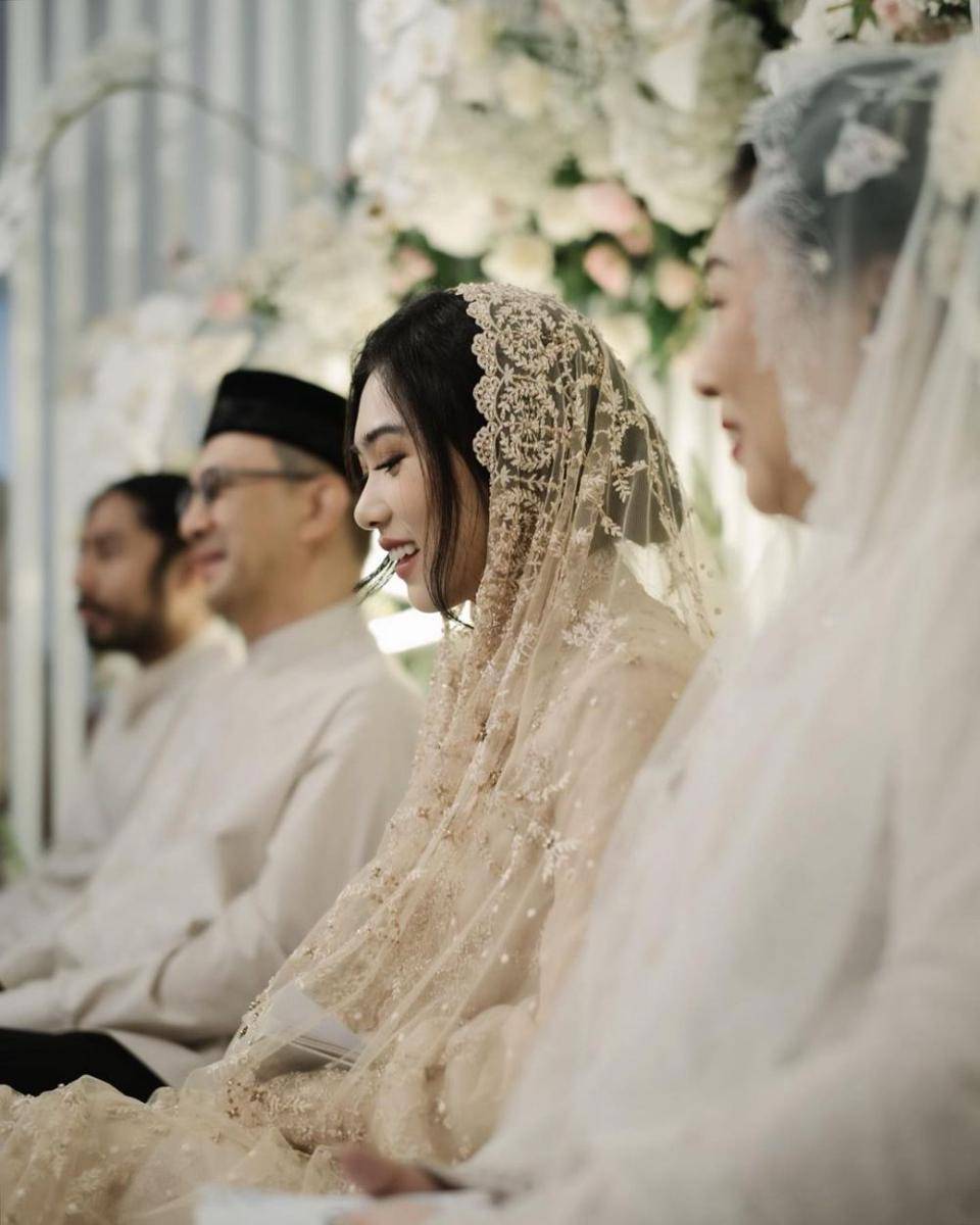Keluarga Isyana Sarasvati (instagram.com/isyanasarasvati)