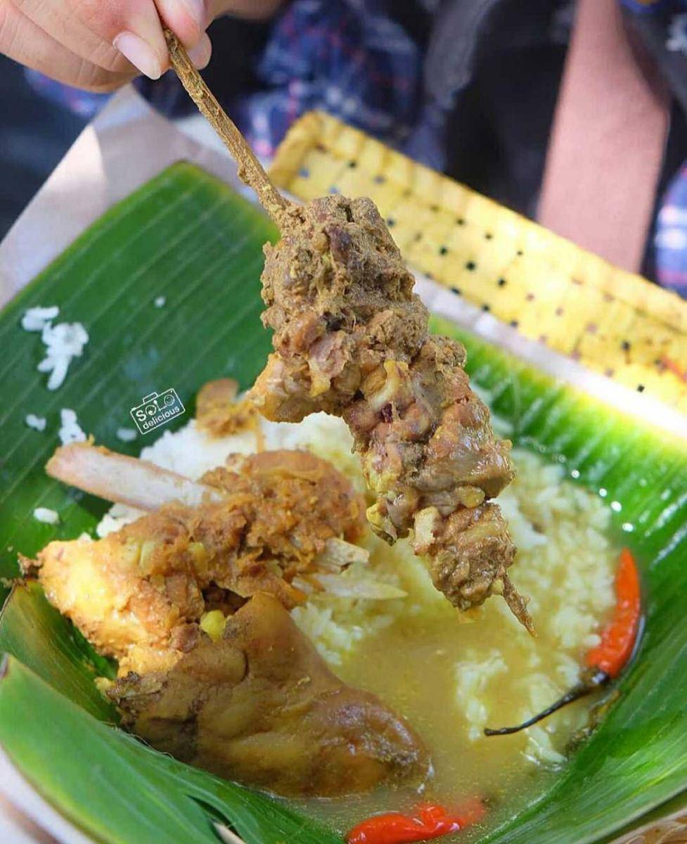 Tengkleng (instagram.com/solodelicious)
