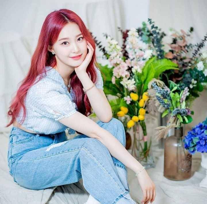 Zoa Weeekly (instagram.com/zoaa_id)