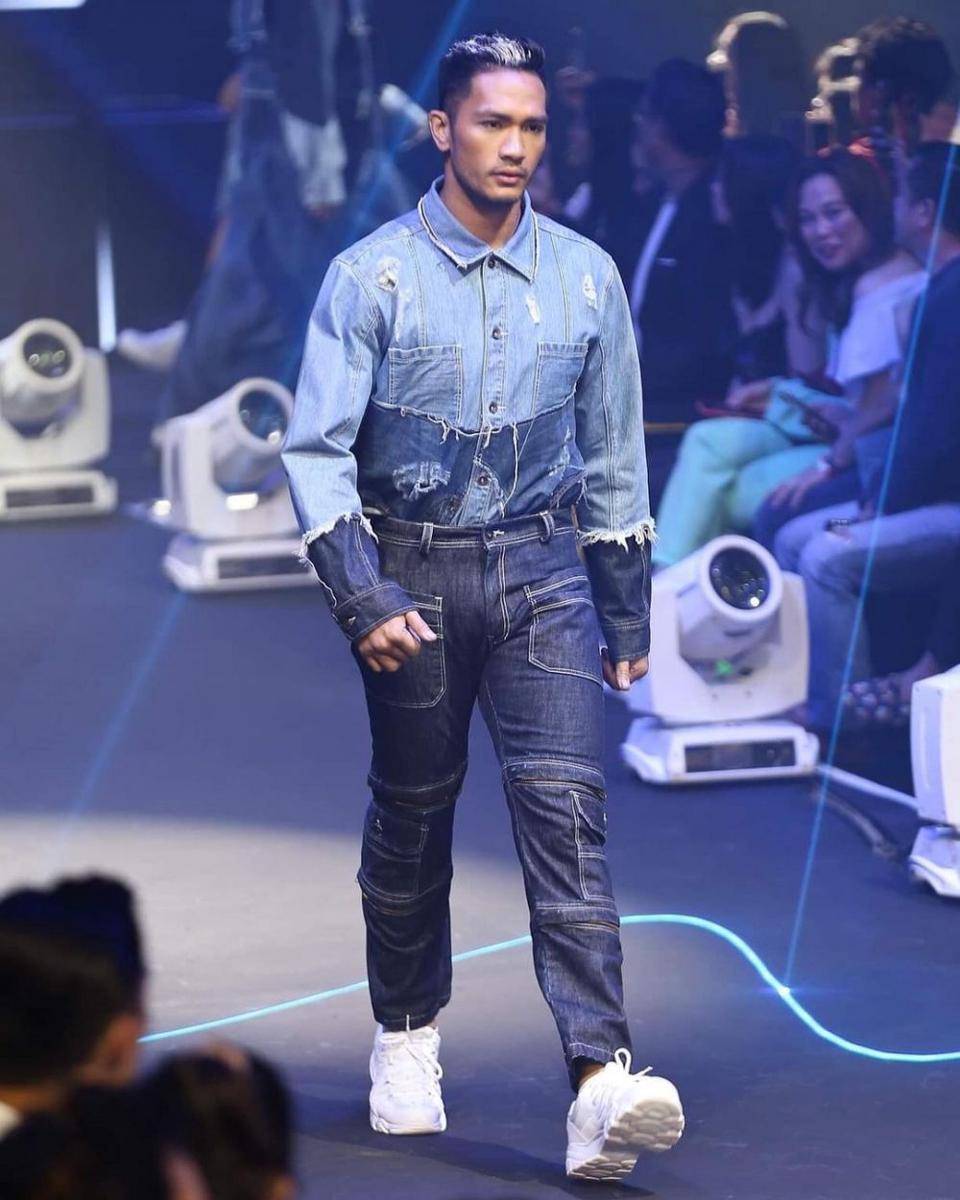 John Adajar (instagram.com/johnadajar)