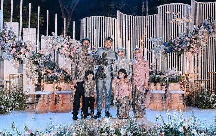 Rizky Billar dan keluarga (instagram.com/nova.pratiwi.39)
