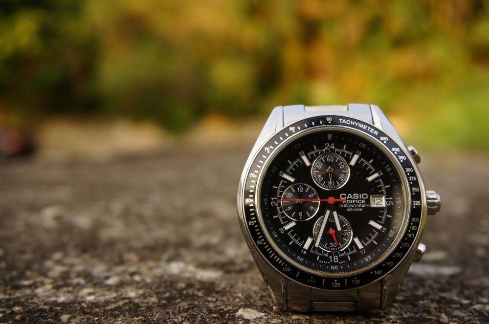 10 Jam Tangan Casio Pria Terbaik, Desainnya Trendi Abis!