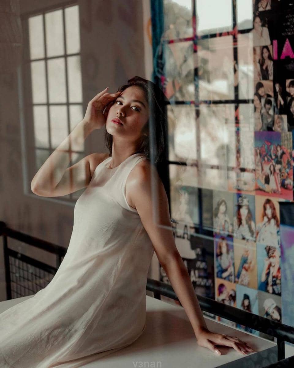 Ochi Rosdiana (instagram.com/ochi24)