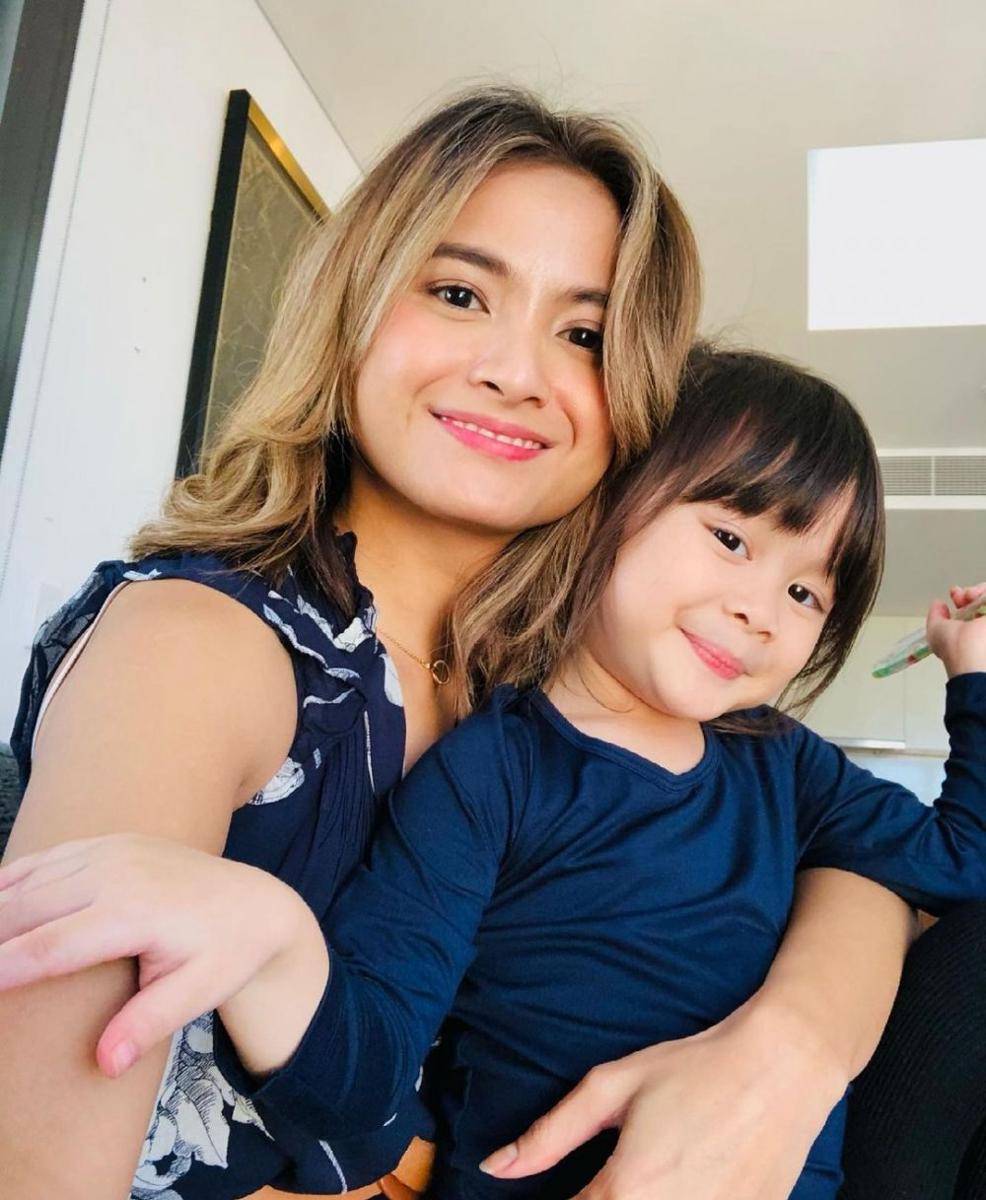 Acha Septriasa bersama anak (instagram.com/septriasaacha)