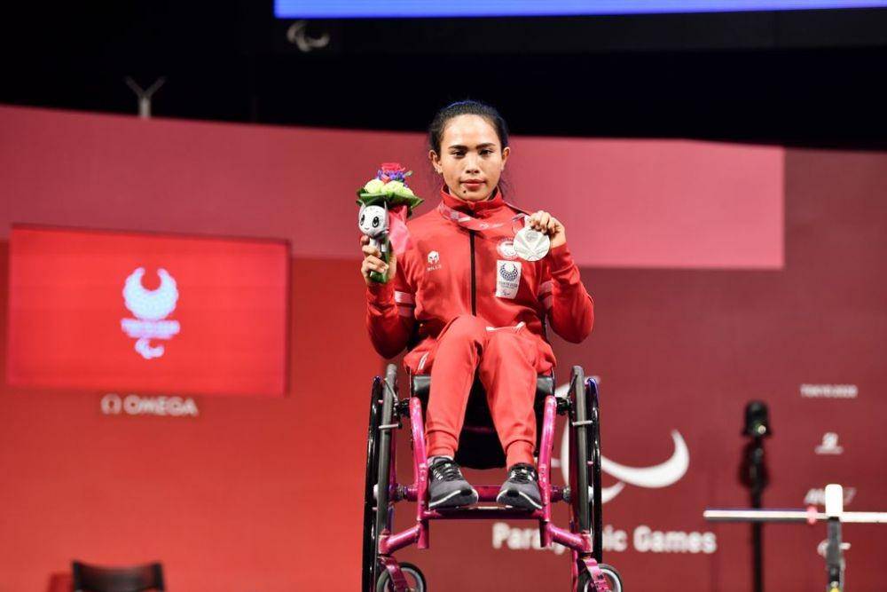 Atlet Para Angkat Berat Indonesia, Ni Nengah Widiasih sumbang medali perak di ajang Paralimpiade Tokyo 2020. (dok. NPC Indonesia)