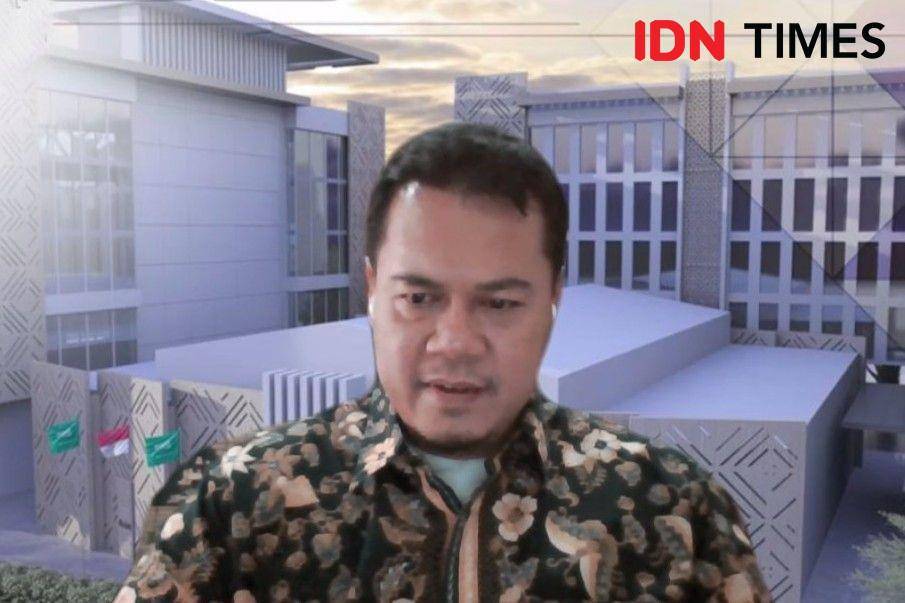Konselor Haji KJRI Jeddah, Endang Jumali dalam Webinar Amphuri. (IDN Times/Ilman Nafi'an)
