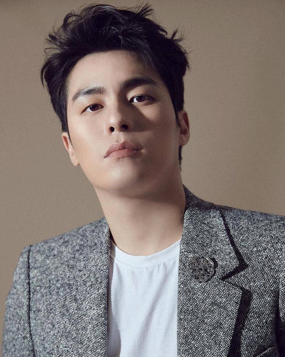 Lee Jae Won (instagram.com/good_is_good)