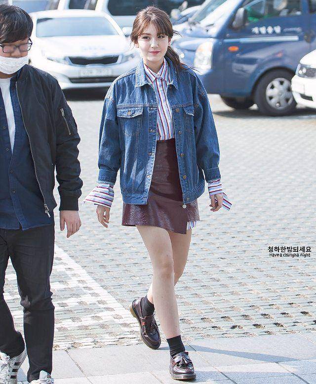 Outer Jeon Somi (instagram.com/somi_lover)