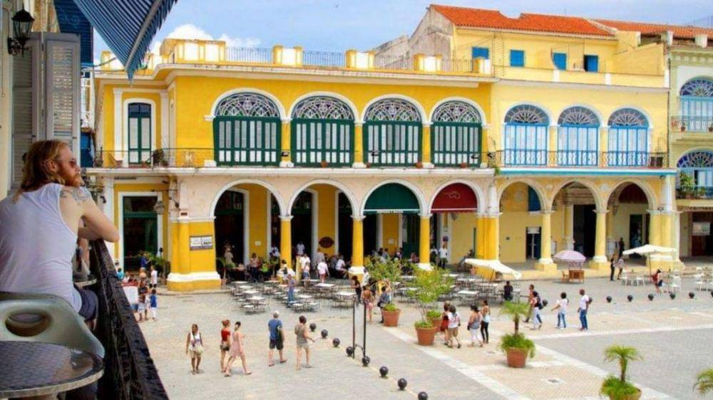 Plaza de Armas (instagram.com/vigorousways_travel)