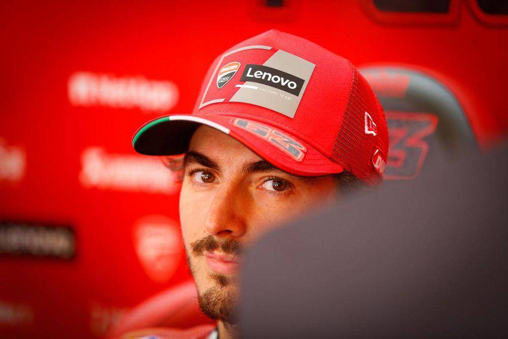 Bagnaia saat berada di garasi tim pada GP Styria (motogp.com)