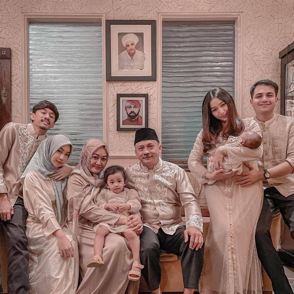 Adi Bing Slamet (instagram.com/adzanabs)