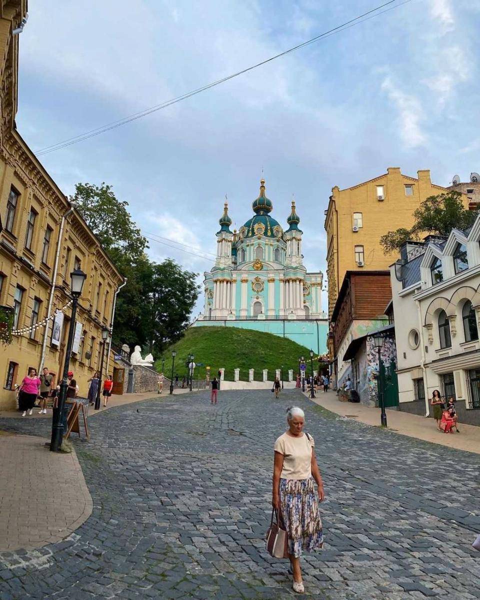 Andriivskyi Descent (instagram.com/angalle)