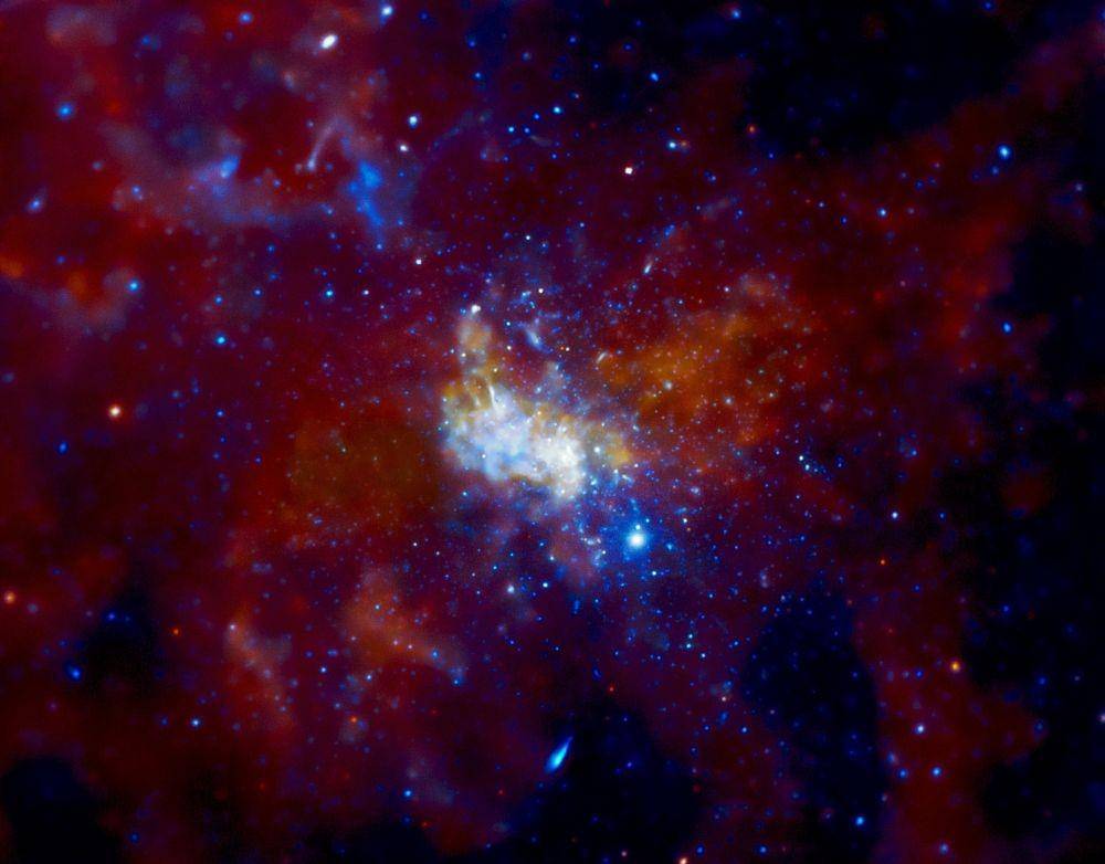 Sagittarius A*, 2010, Chandra X-ray Observatory (wikimedia.org)