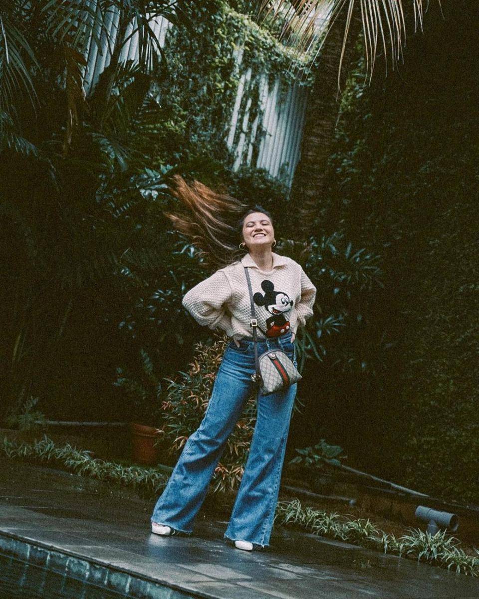Bawahan celana jeans Marsha Aruan (instagram.com/aruanmarsha)