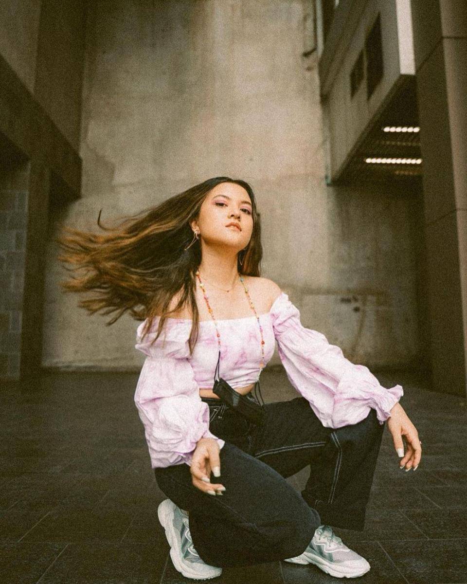 Bawahan celana jeans Marsha Aruan (instagram.com/aruanmarsha)