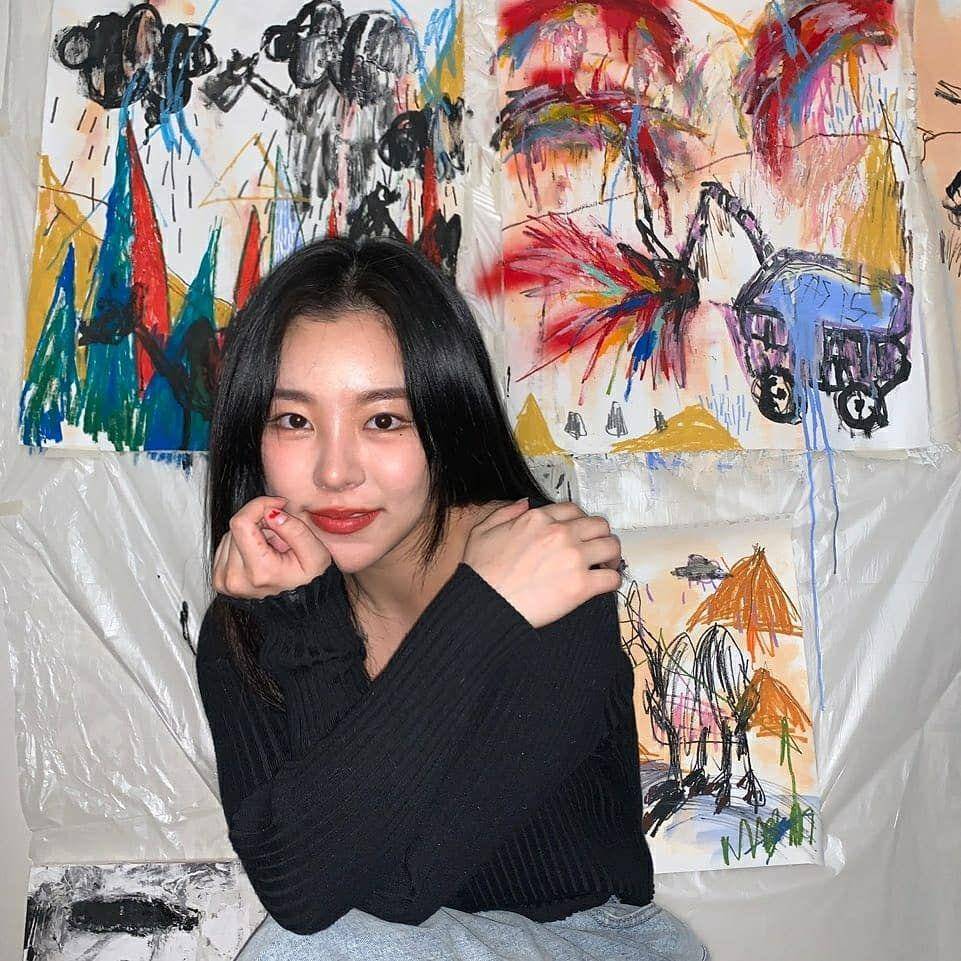 Whee In MAMAMOO (instagram.com/whee_inthemood)