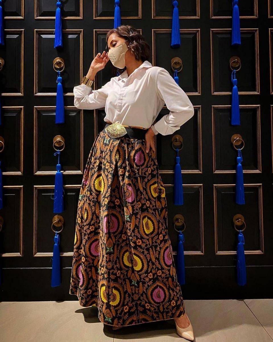 Atasan yang Cocok untuk Rok Batik Panjang (instagram.com/nadiamulya)