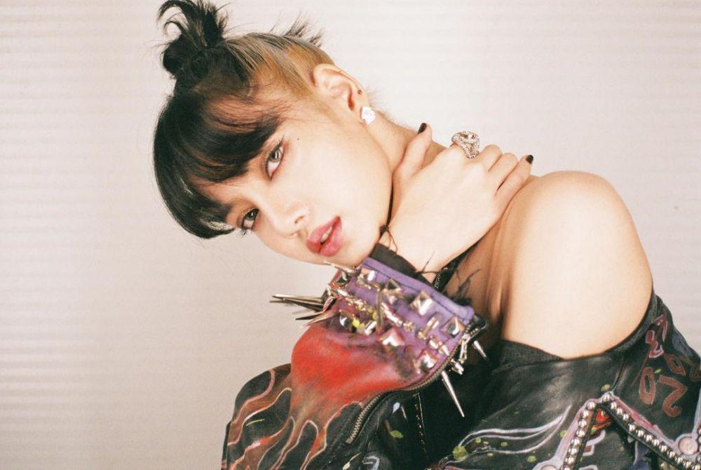 9 Anggota Grup KPop Ini Debut Solo pada 2021, Ada Lisa BLACKPINK!