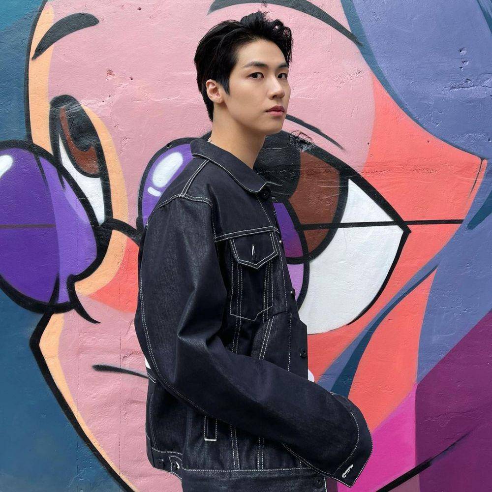 J.Don N.Flying (instagram.com/sssn9_zzzn9)