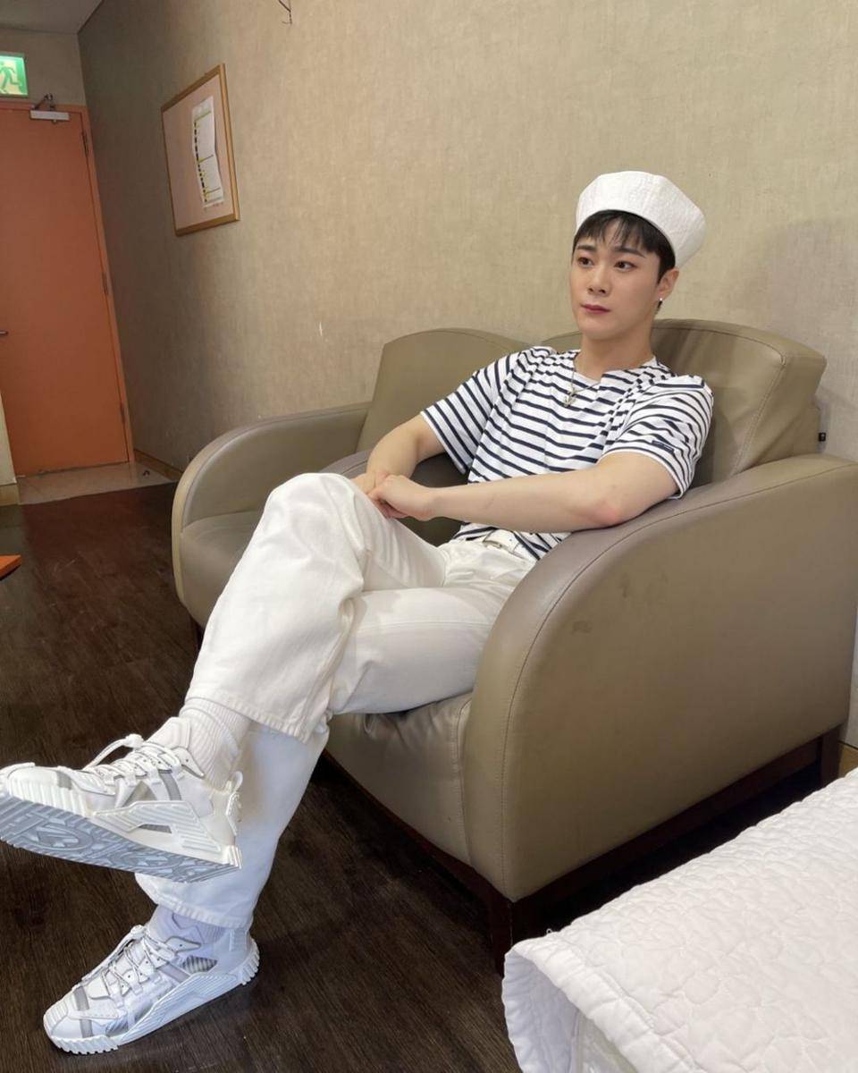 Moon Bin ASTRO (instagram.com/moon_ko_ng)