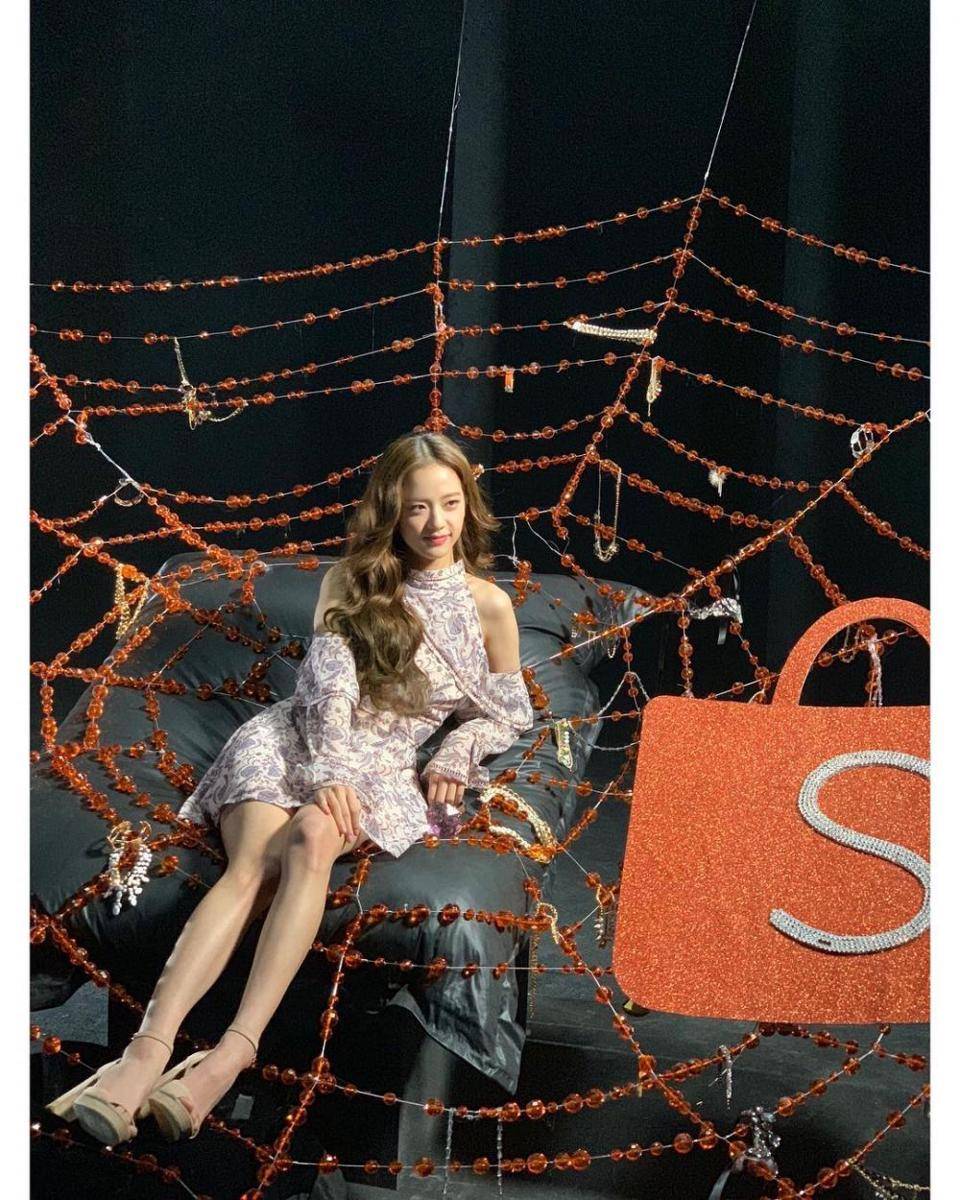 Jisoo BLACKPINK (instagram.com/sooyaaa__)