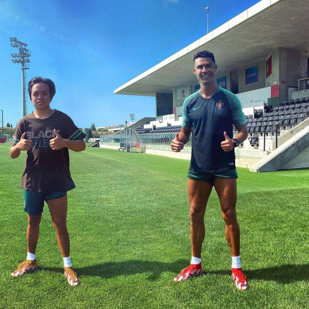 foto editan fans bareng Cristiano Ronaldo (instagram.com/victorahmadd)