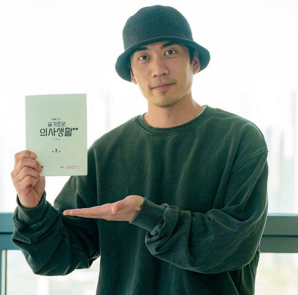 Ahn Chang Hwan (instagram.com/h_and_ent)