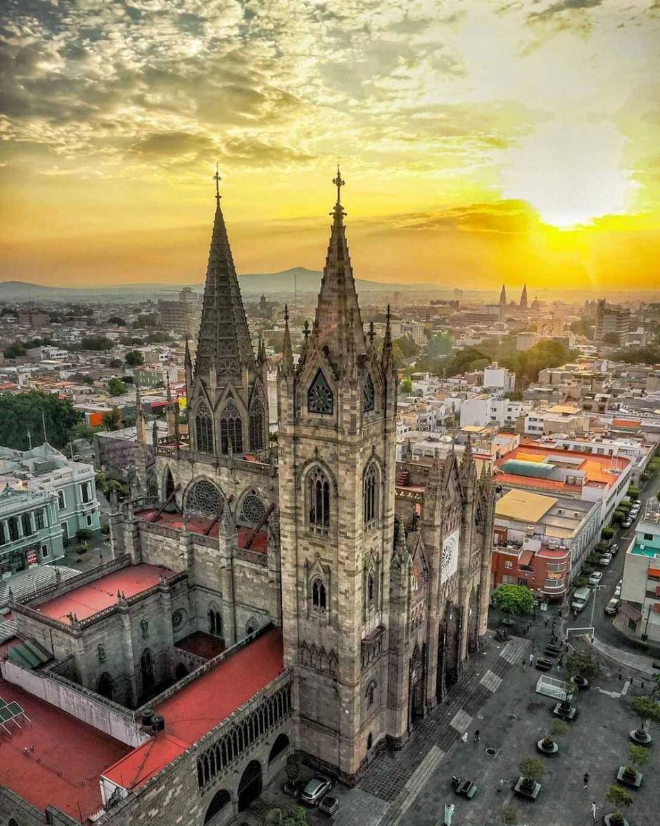Templo Expiatorio (instagram.com/cesarperspective)