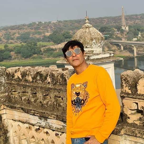 Chunky Panday (instagram.com/chunkypanday)