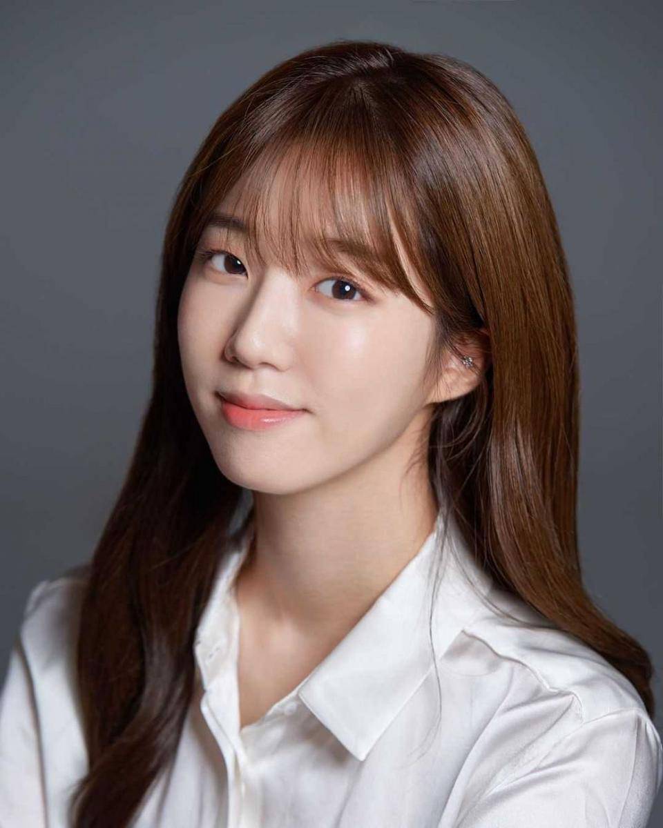 Lee Ji Won (instagram.com/ji_om)