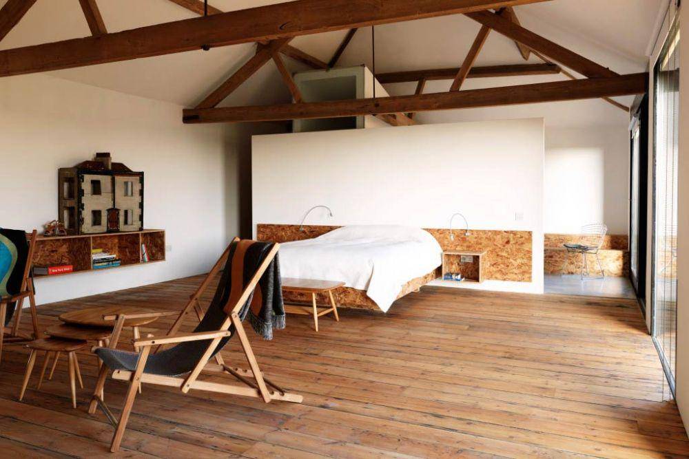 Kamar dengan interior Skandinavian yang khas, karya Carl Turner Architects. (architizer.com)