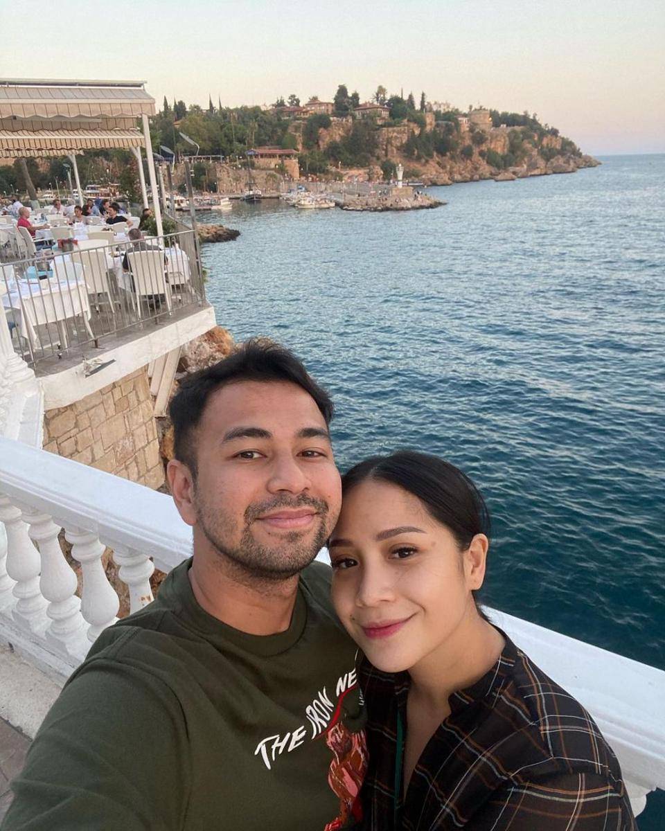 Raffi Ahmad dan Nagita Slavina di Turki. (instagram.com/raffinagita1717)