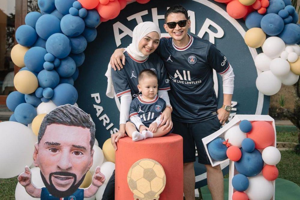 Genap Satu Tahun, 10 Potret Menggemaskan Baby Athar, Anak Citra Kirana