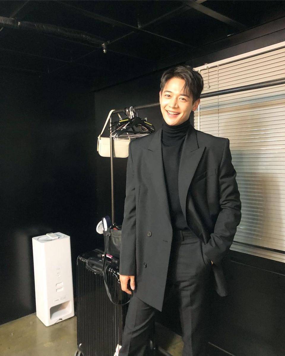 Minho Shinee (instagram.com/choiminho_1209)