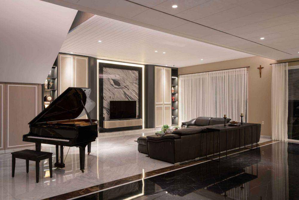 Ruang keluarga modern nan mewah HP Residence, karya Arcon-Interior &Furniture Contractor. (arsitag.com/Arcon-Interior &Furniture Contractor)
