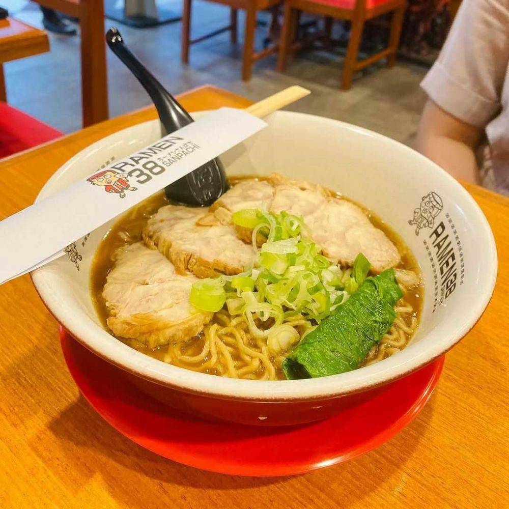 ramen 38 sanpachi (instagram.com/ramen38.citos)