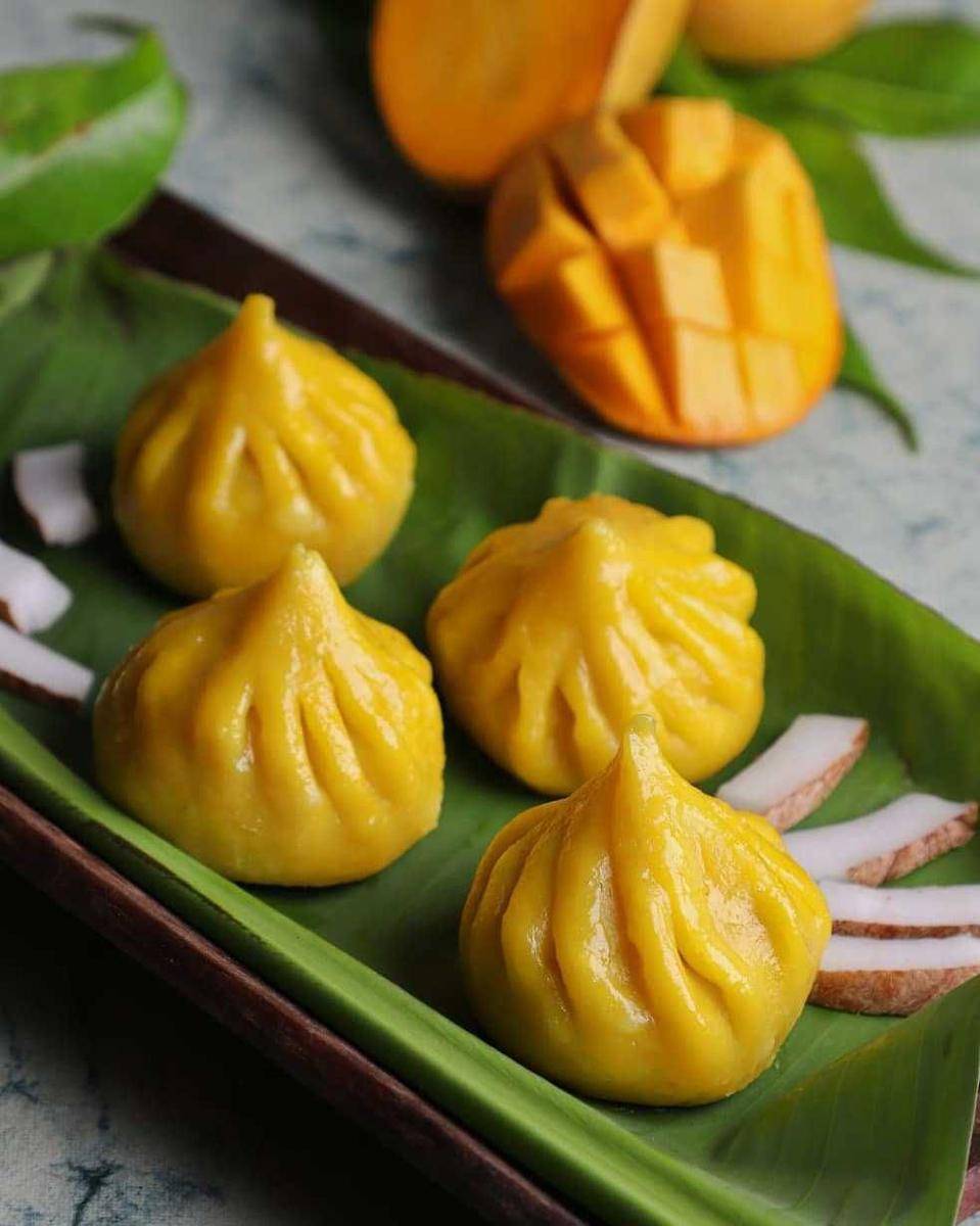 mango modak (instagram/k_nakul)