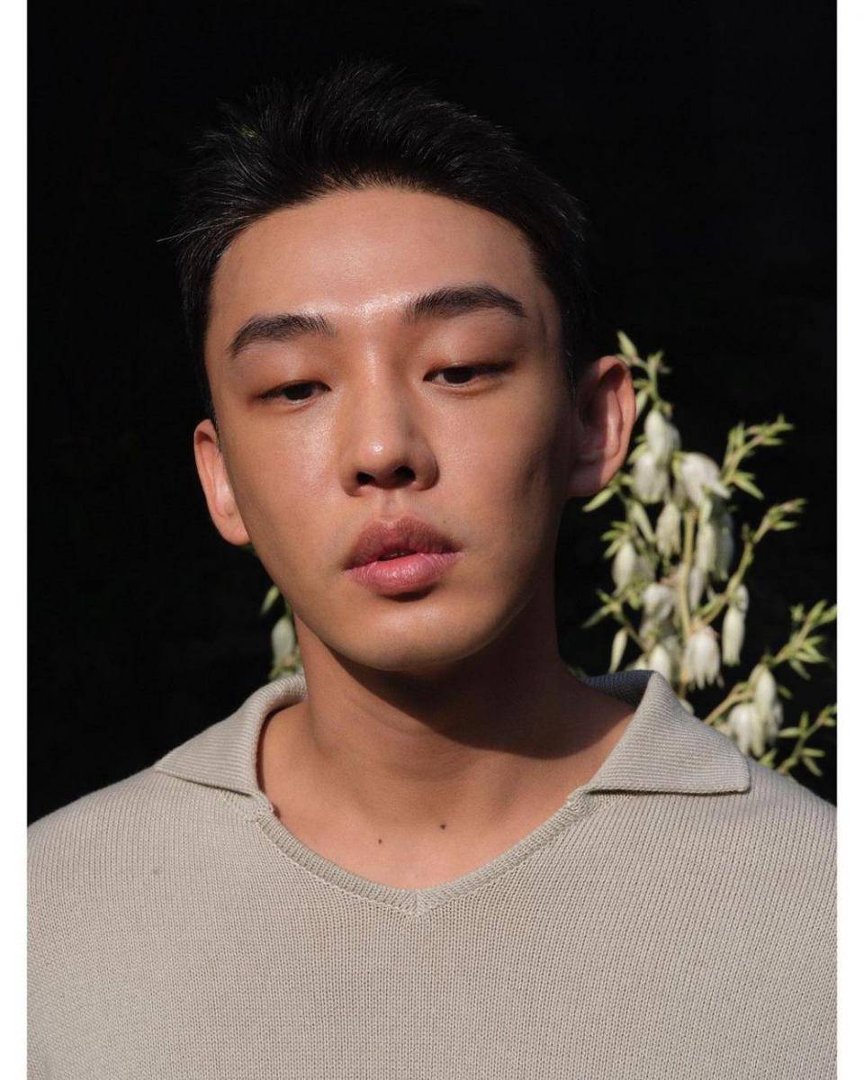Yoo Ah In (instagram.xom/hongsick)