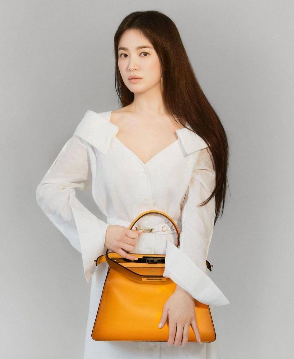 Song Hye Kyo sebagai brand ambassador Fendi (instagram.com/kyo1122)