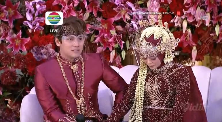 Tasyakuran Pernikahan Takdir Cinta Lesti Kejora dan Rizky Billar (Via Vidio.com)