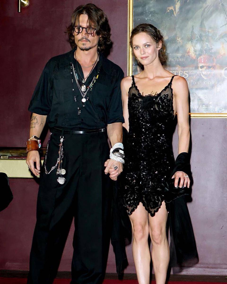 Johnny Depp dan Vanessa (instagram.com/vanessaparadissource)