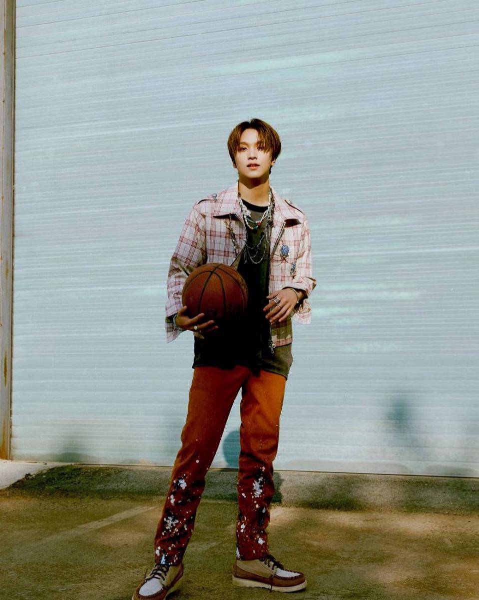 Outer Haechan NCT (instagram.com/haechanation)