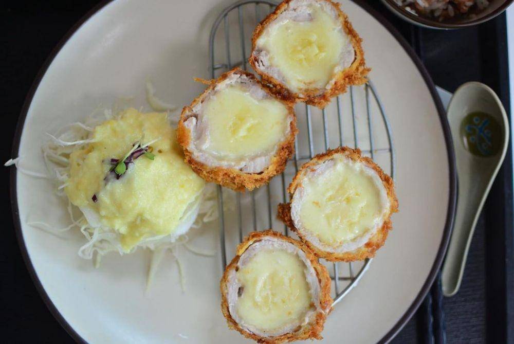 Donkkaseu (instagram.com/mykoreaneats)