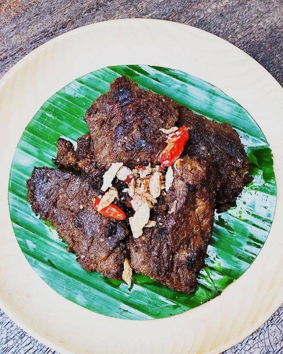 Empal gepuk basah (instagram.com/ungkepan.id)