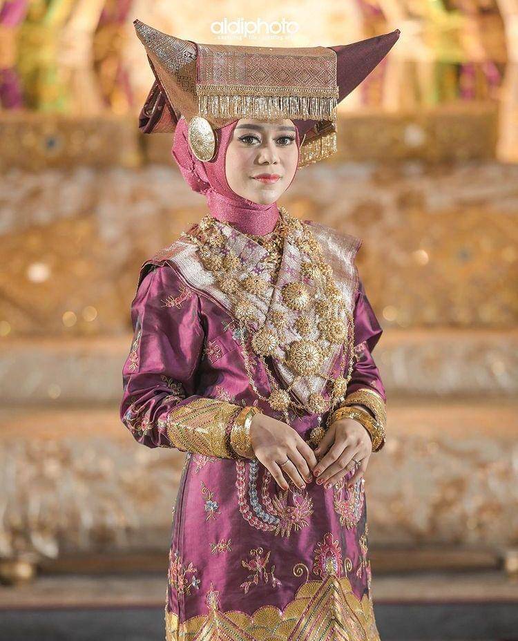 Busana Lesti (Instagram.com/aldiphoto)