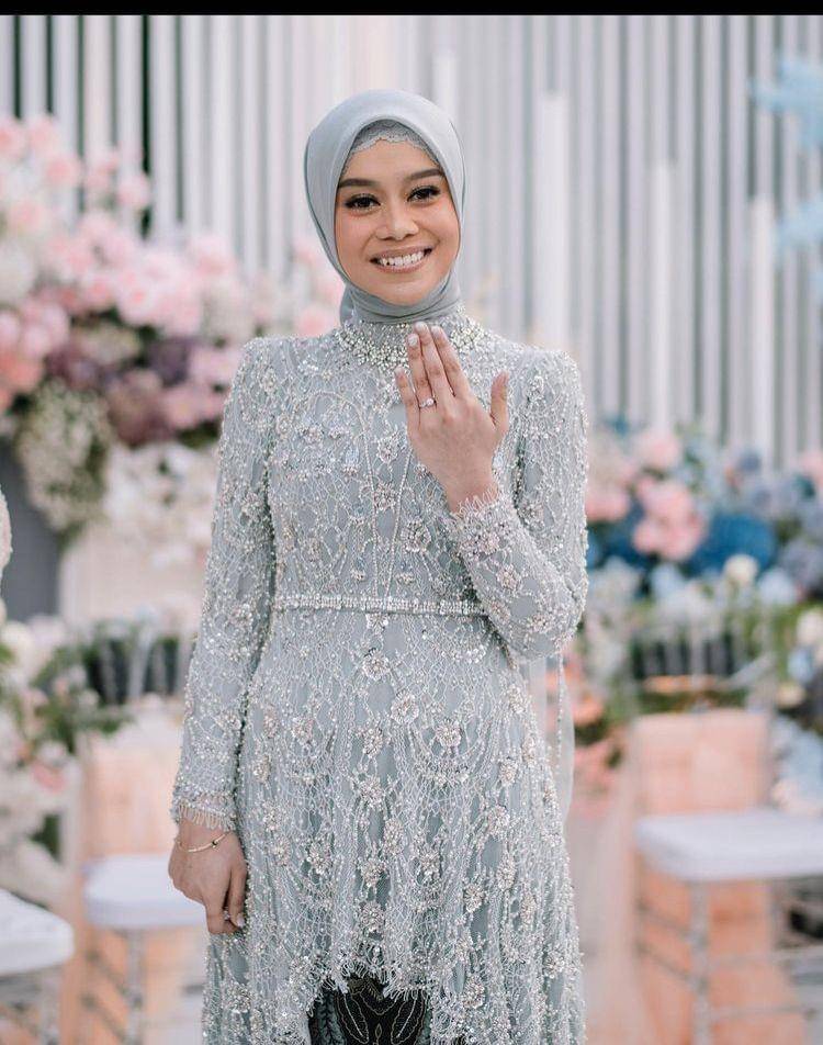 Busana Lesti (Instagram.com/renzilazuardi)