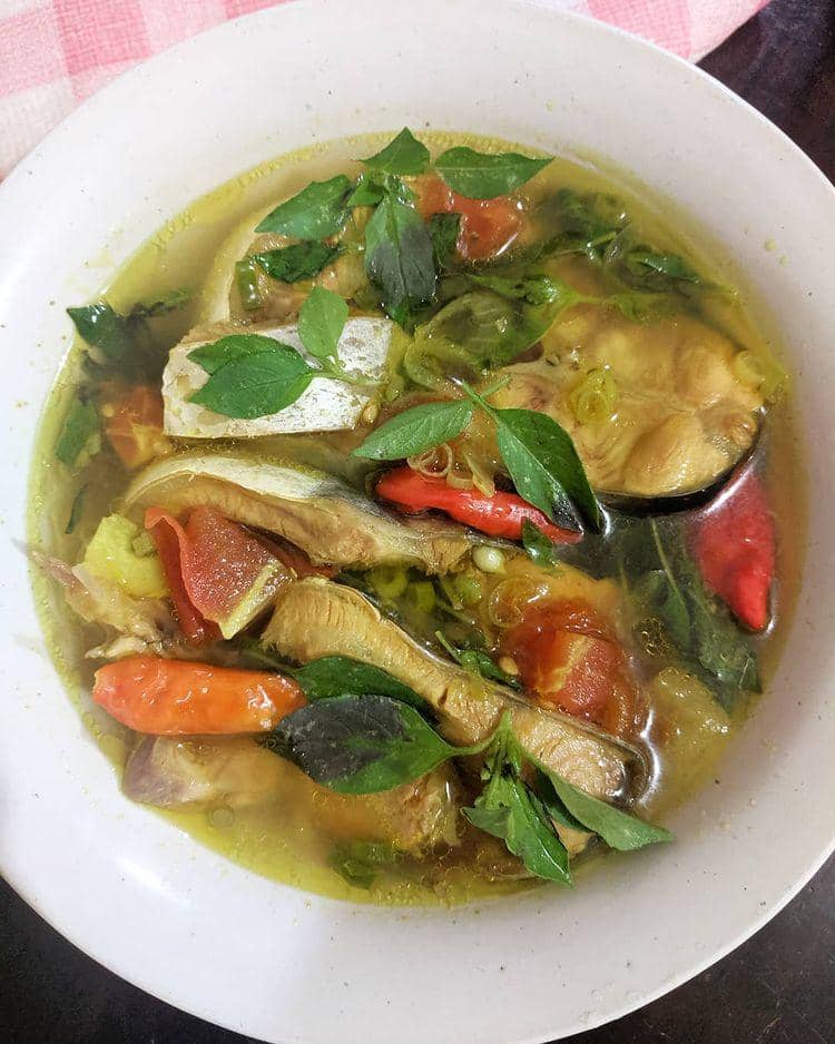 Ikan kuah asam (instagram.com/yanesthi)