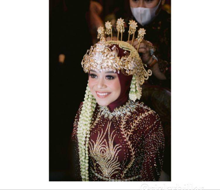 Busana Lesti (Instagram.com/venemapictures)