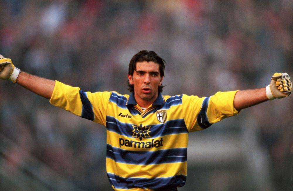 potret Gianluigi Buffon Muda - Parma (juvefc.com)