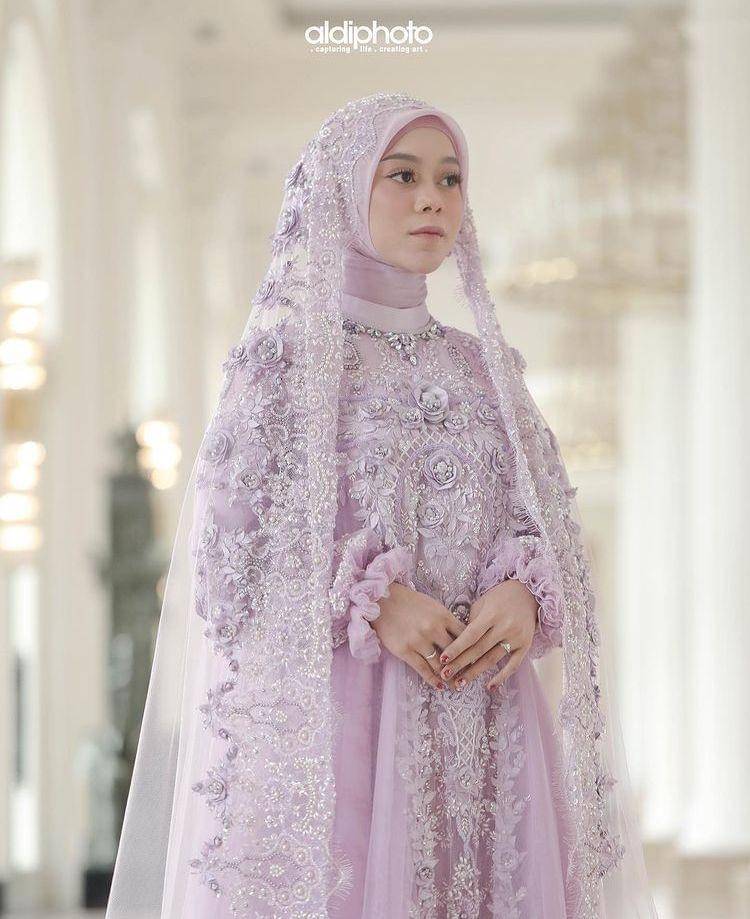 Busana Lesti (Instagram.com/aldiphoto